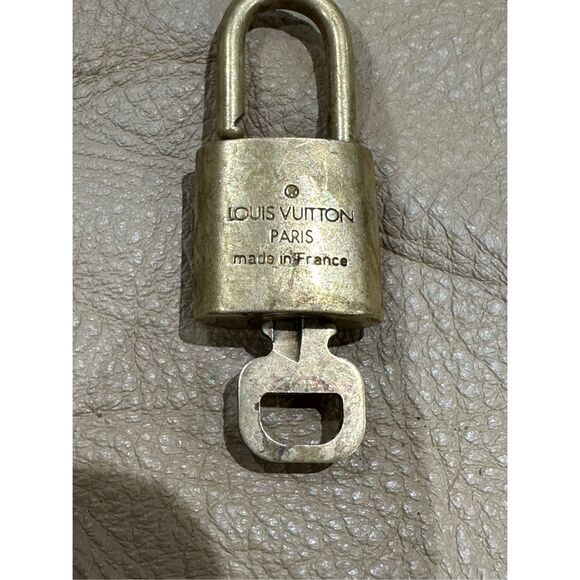 Louis Vuitton Vintage Brass PadLock & Key Lock & Key Authentic #307 - Picture 2 of 3